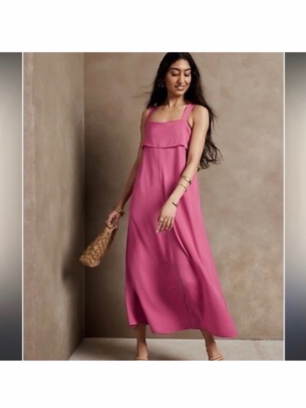 Banana Republic Silky Bubbly Pink
Midi Dress